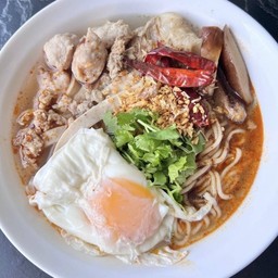 ก๋วยจั๊บญวน (หม่าล่า)+ไข่