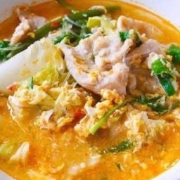 สุกี้หมูน้ำ