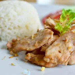ข้าวหมูทอดกระเทียม
