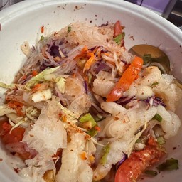 ยำวุ้นเส้นเล็บมือนาง