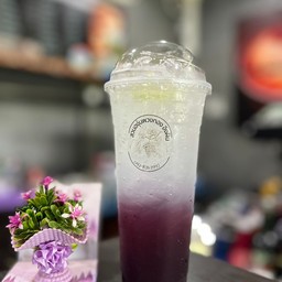 ชาอัญชัญมะนาวโซดา