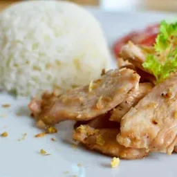 ข้าวไก่ทอดกระเทียม