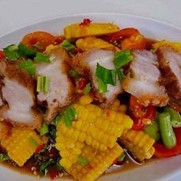 ตำปลาร้าข้าวโพดหมูกรอบ