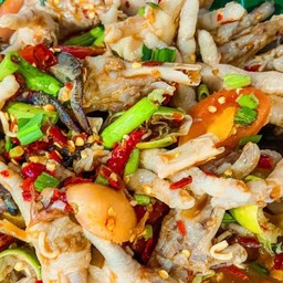 ตำตีนไก่แซ่บๆ