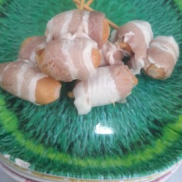 ใส่กรอกพันเบคอน