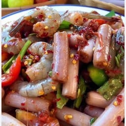 ตำสายบัวกุ้งสดปลาร้า