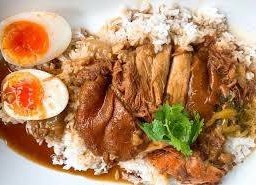 ขาหมูราดข้าว