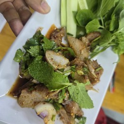 น้ำตกเนื้อย่าง