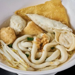 เส้นปลาน้ำใส