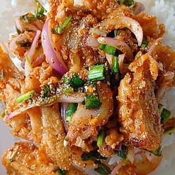 ข้าวยำไก่แซ่บ