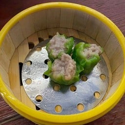 จีบหมูล้วน