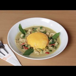 ข้าวไข่ข้นแกงเขียวหวานไก่