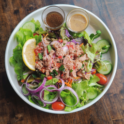 สลัดยำทูน่า