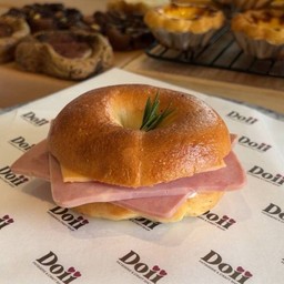 Ham & Cheese Bagel