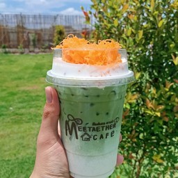 มีแต่เธอ คาเฟ่ หมูกระทะ กาแฟสด