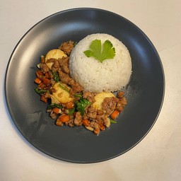 ผัดเต้าหู้ทรงเครื่อง