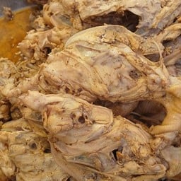 โครงไก่ ต้มเปื่อย