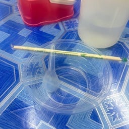 ถ้วย+ช้อน+ตะเกียบ