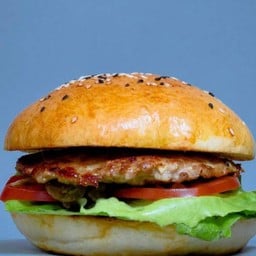 เบอร์เกอร์ไก่ซอสหม่าล่า