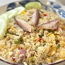 ข้าวไข่เจียวทรงเครื่อง
