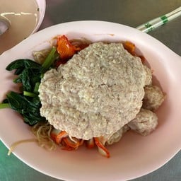 เจ๊ไก่บะหมีร้อยปีถนนราษฎรยินดี