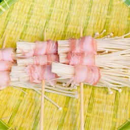 สามชั้นพันธุ์เห็ดเข็มทอง