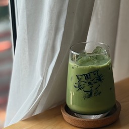 Uji Matcha latte