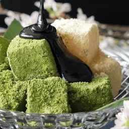 วาราบิโมจิ matcha & kinako