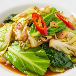 กะหล่ำปลีผัดน้ำปลา