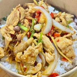 หมูชิ้นผัดหอมขิง