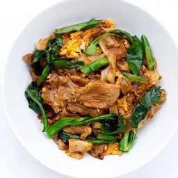 ผัดซีอิ๋วหมู
