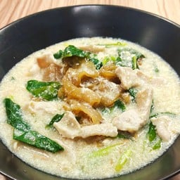 ราดหน้าหมูนุ่ม เฮง เฮง