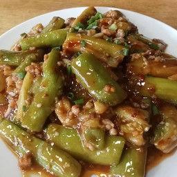 มะเขือผัดหมูสับ