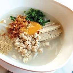 ก๋วยจั๊บณวน (พรแหนมเนือง)