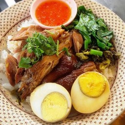 ข้าวขาหมู+ไข่ 1 ฟอง