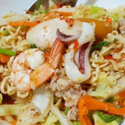 ยำมาม่า