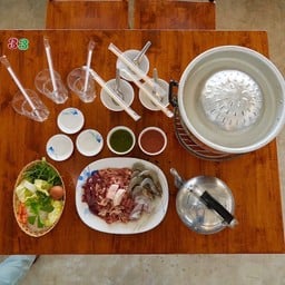 ชุดใหญ่