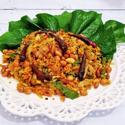 ยำแหนม ข้าวทอดกรอบ