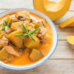 แกงใต้กะทิไก่ฟักทอง