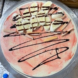 แยมสตอเบอรี่ + กล้วย + ไส้กรอก