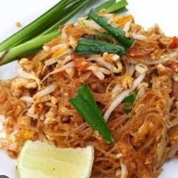 ผัดไทยวุ้นเส้น