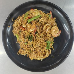 ผัดมาม่ากุ้ง