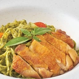 Fettuccine pesto sous vide chicken