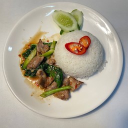 ผัดคะน้า