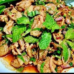 น้ำตกเนื้อ