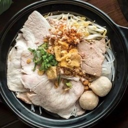 เกาเหลาหมูต้มยำ