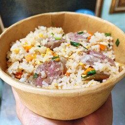 ข้าวผัดแหนม