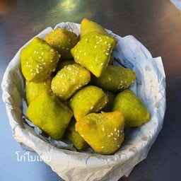 อาหารเช้า หน้าหมู่บ้านณรงค์ชัย1