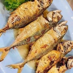 ข้าวหน้าปูบางพระ ณ ศรีราชา และ อาหารตามสั่ง ศรีราชา