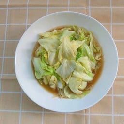 ผัดกะหล่ำปลีน้ำปลา